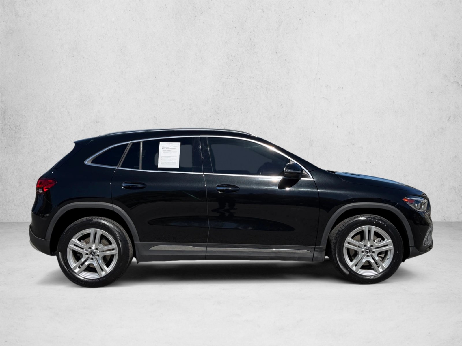 Certified 2021 Mercedes-Benz GLA 250 4MATIC image 4