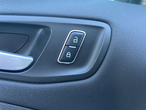 Used 2016 Ford Escape SE image 24