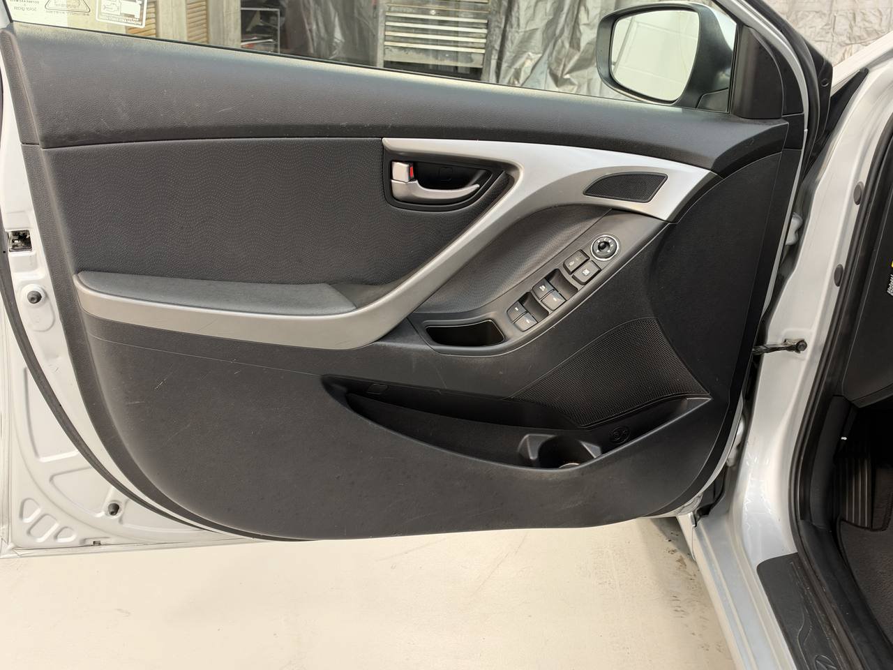 Used 2011 Hyundai Elantra Limited FWD image 20