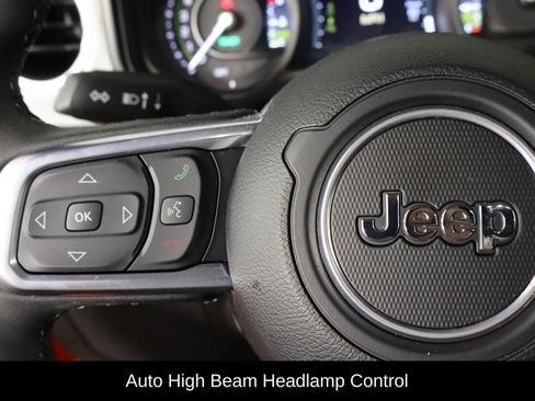 Used 2025 Jeep Wrangler Unlimited Sahara w/ Safety Group image 8