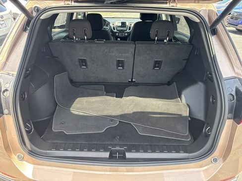 Used 2019 Chevrolet Equinox LT FWD image 24