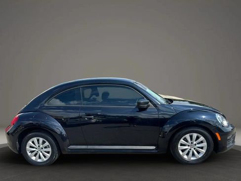 Used 2017 Volkswagen Beetle 1.8T FWD image 2