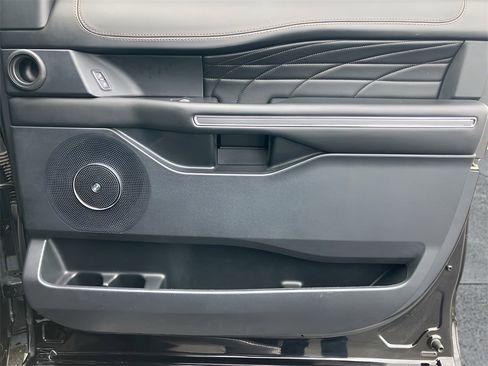 Used 2020 Ford Expedition Max Platinum image 49