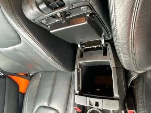 Used 2013 Jeep Wrangler Unlimited Sahara image 27