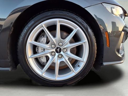 Used 2024 Ford Mustang GT Premium image 9