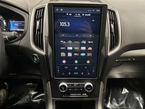 Used 2024 Ford Edge SEL image 8