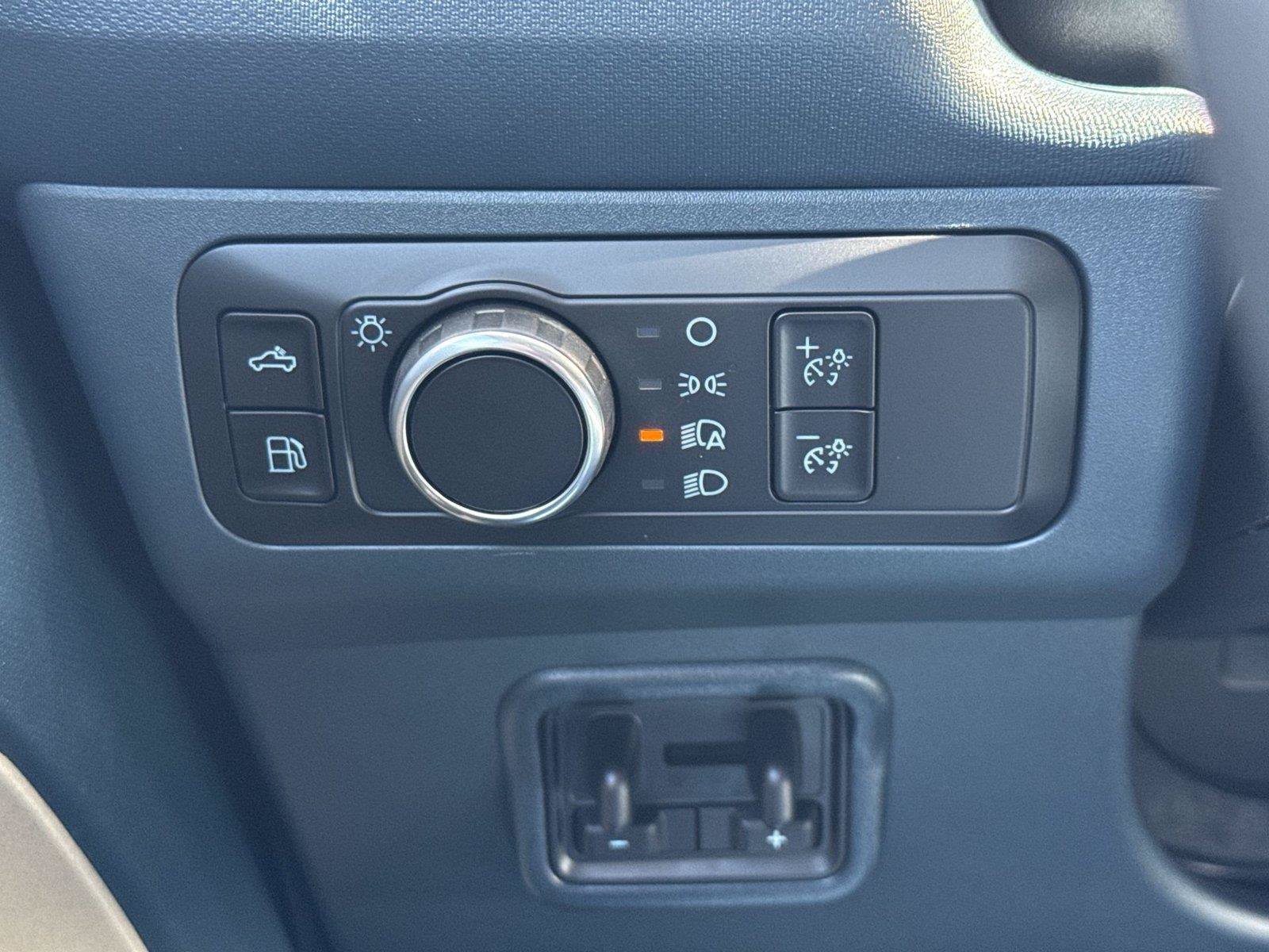 Used 2026 Ford Maverick Lariat AWD/4WD image 32
