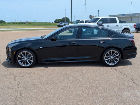 Used 2026 Cadillac CT5 Sport w/ Technology Package RWD image 2