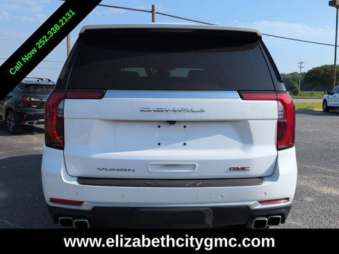 Used 2025 GMC Yukon Denali AWD/4WD image 5