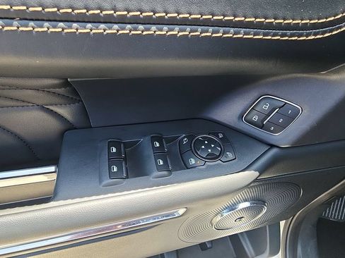 Used 2023 Ford Expedition Max Platinum AWD/4WD image 23