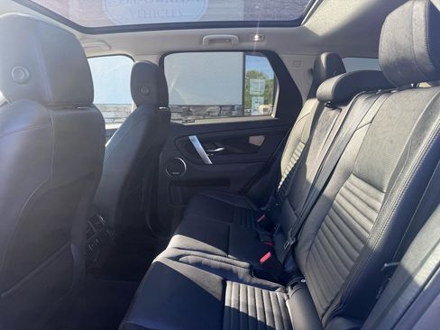 Used 2022 Land Rover Discovery Sport SE AWD/4WD image 13