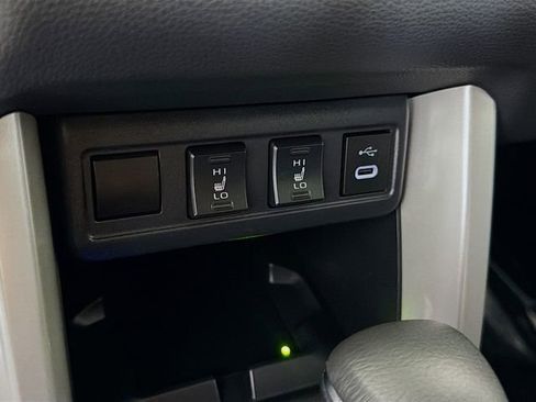 Used 2024 Toyota Corolla Cross XLE w/ Convenience Package FWD image 35
