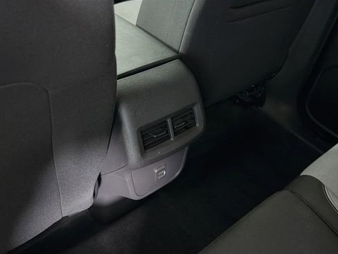 Used 2024 Chevrolet Equinox LS FWD image 24