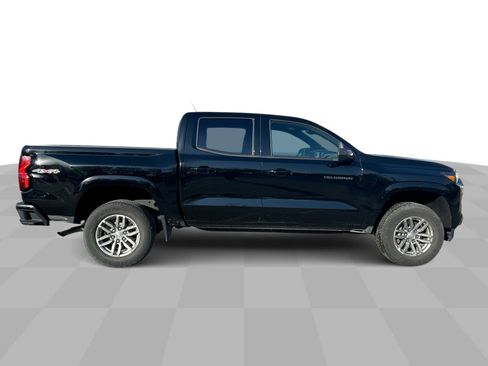 Certified 2024 Chevrolet Colorado LT w/ LT Convenience Package II AWD/4WD image 10