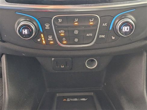 Used 2022 Chevrolet Traverse LT w/ LPO, 'HIT The Road' Package image 22