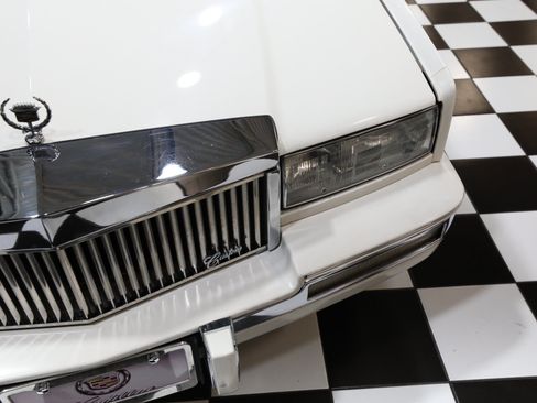 Used 1988 Cadillac Eldorado Coupe FWD image 10