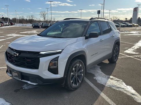 Used 2026 Chevrolet Equinox RS w/ Convenience Package III image 16