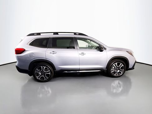 Used 2025 Subaru Ascent Limited AWD/4WD image 11