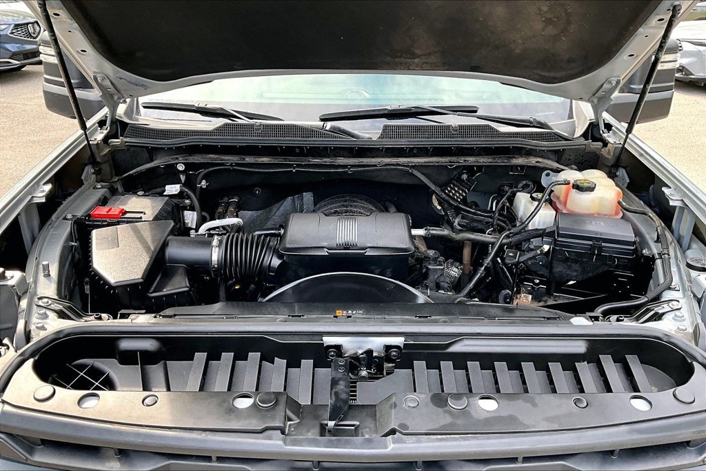 Used 2024 Chevrolet Silverado 2500 Custom w/ Custom Value Package AWD/4WD image 12
