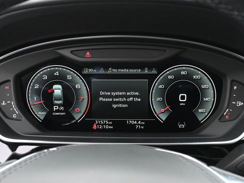 Used 2023 Audi A8 L 3.0T w/ Executive Package image 9