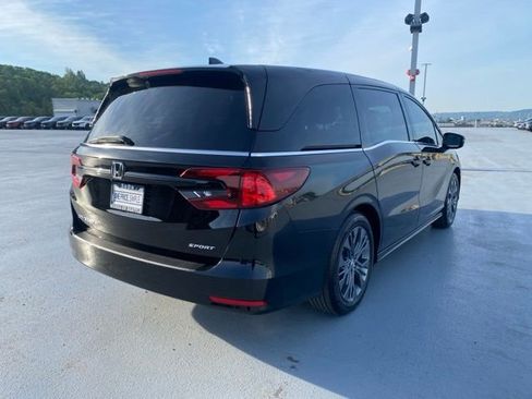 Certified 2023 Honda Odyssey Sport image 12