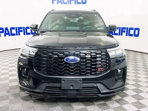 Used 2025 Ford Explorer ST w/ Sun And Sound Package AWD/4WD image 2