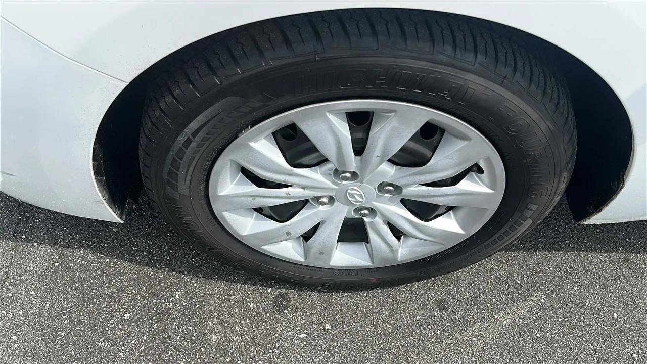 Used 2020 Hyundai Accent SE FWD image 16