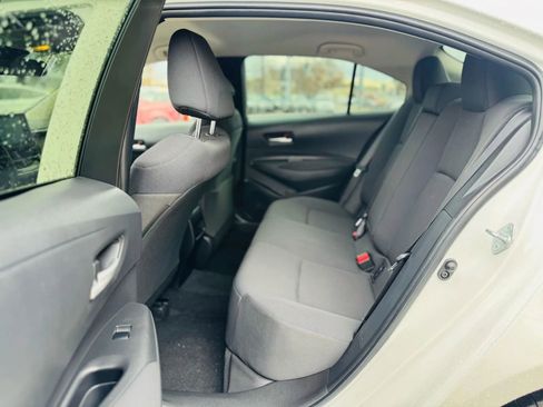 Used 2021 Toyota Corolla LE w/ Carpet Mat Package (TMS) image 11