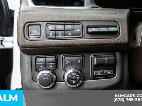 Used 2024 GMC Yukon Denali image 33