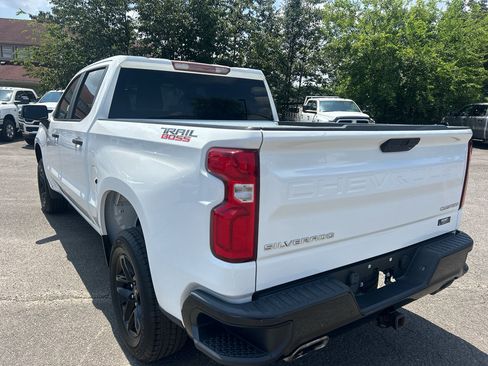 Used 2019 Chevrolet Silverado 1500 Custom Trail Boss w/ Custom Convenience Package AWD/4WD image 7