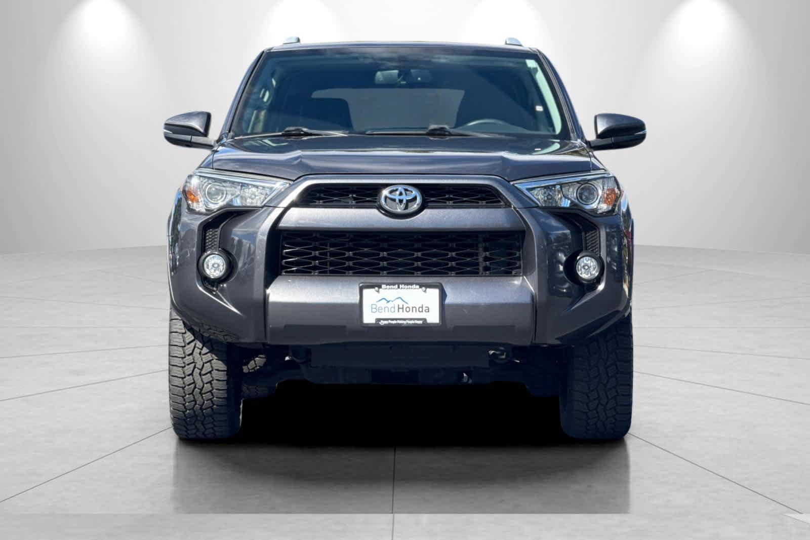 Used 2018 Toyota 4Runner SR5 Premium AWD/4WD image 10