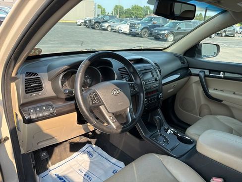 Used 2011 Kia Sorento EX w/ Premium Pkg AWD/4WD image 10