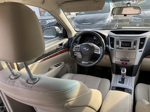 Used 2012 Subaru Outback 2.5i Limited AWD/4WD image 17