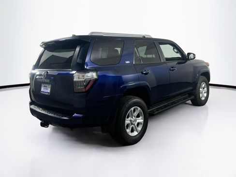 Used 2018 Toyota 4Runner SR5 image 5