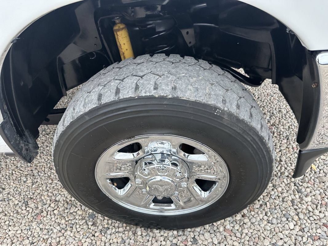 Used 2022 RAM 3500 Tradesman w/ Chrome Appearance Group AWD/4WD image 44