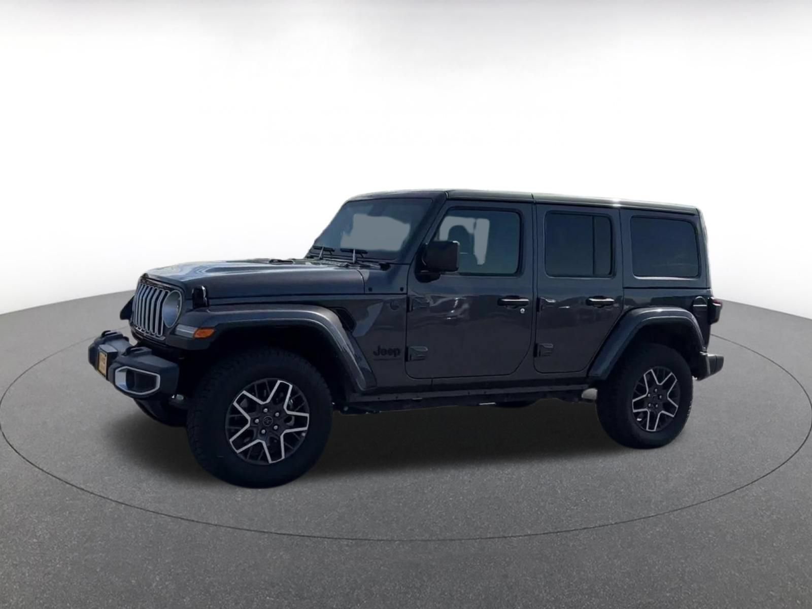 Used 2025 Jeep Wrangler Unlimited Sahara AWD/4WD image 7