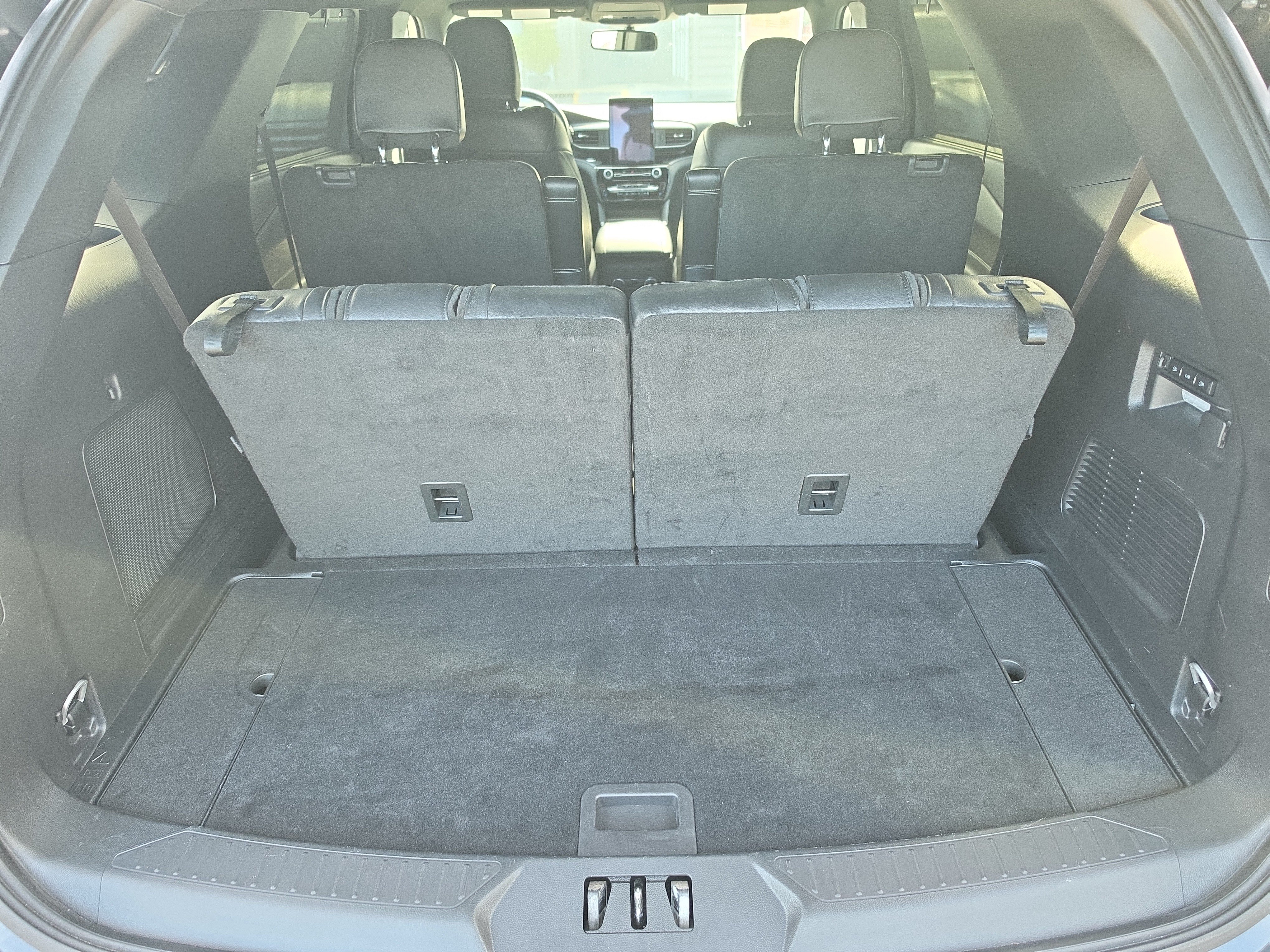 Used 2023 Ford Explorer ST w/ Equipment Group 401A AWD/4WD image 6