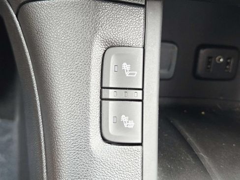 Used 2019 GMC Acadia SLT FWD image 29