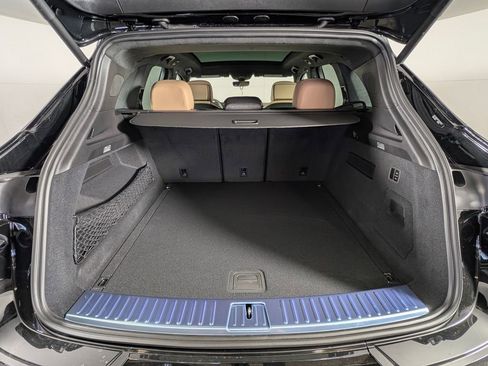 New 2026 Porsche Cayenne GTS image 17