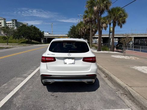 Used 2018 Mercedes-Benz GLC 300 image 17