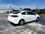 Used 2018 Kia Forte LX w/ LX Rear Camera Package image 3