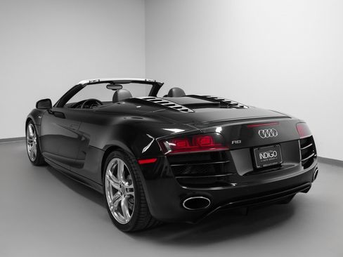 Used 2011 Audi R8 V10 image 52
