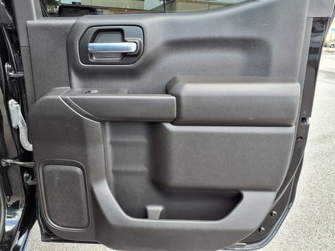 Used 2023 Chevrolet Silverado 1500 Custom Trail Boss w/ LPO, Dark Essentials Package AWD/4WD image 15