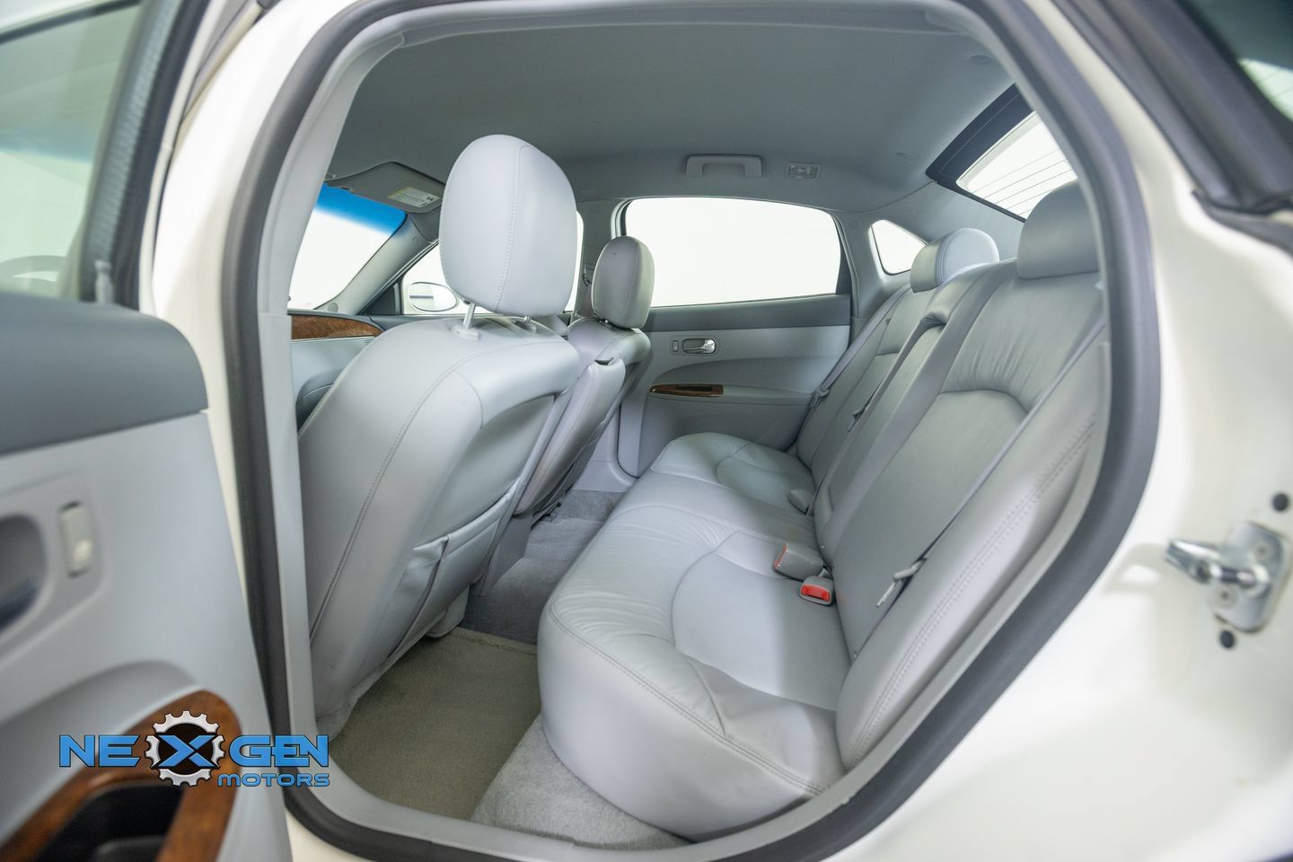 Used 2006 Buick LaCrosse CXL w/ Chrome Appearance Package FWD image 25