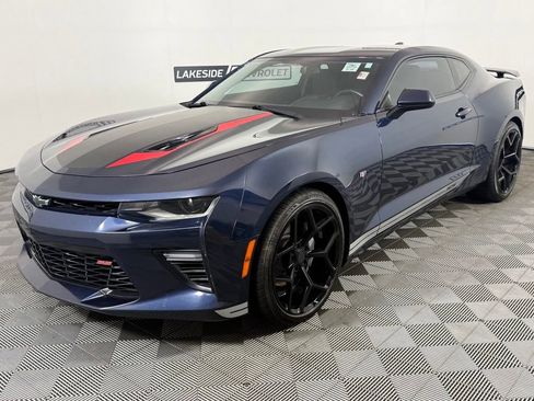 Used 2016 Chevrolet Camaro SS RWD image 2