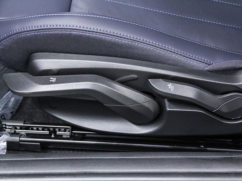 New 2026 MINI Cooper 2-Door Hardtop image 21