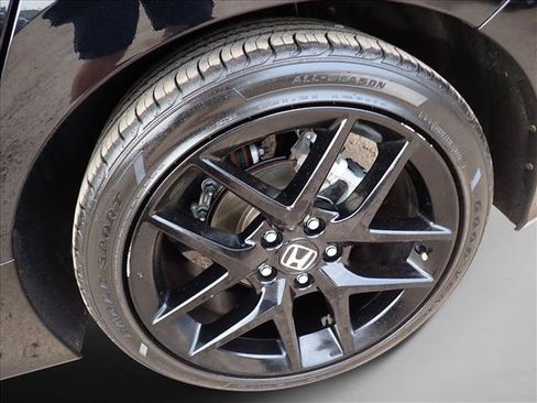 Used 2023 Honda Civic Sport image 7