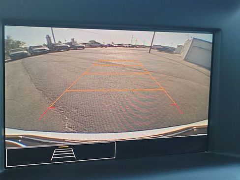 Used 2024 GMC Terrain SLE FWD image 18