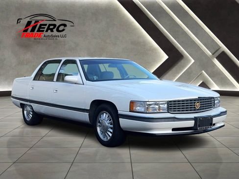 Used 1994 Cadillac De Ville Concours FWD image 2