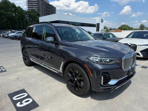 Used 2021 BMW X7 xDrive40i w/ Executive Package AWD/4WD image 2